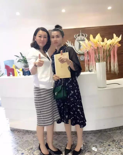 美甲店服务为重，系统培训是关键！恭喜茂名丽丽加盟印奈儿！