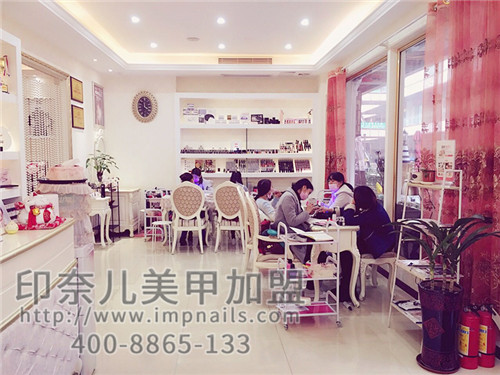 美甲加盟,开美甲店,美甲店装修,地板材质